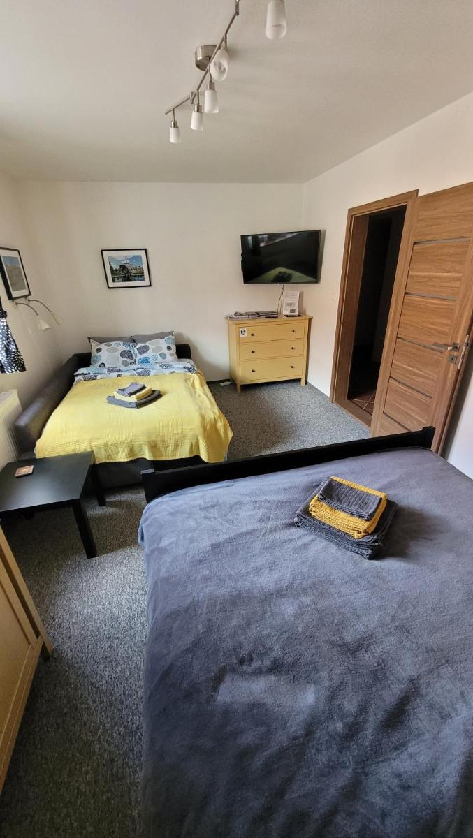Apartmán Třebenice - vstupní brána do Českého středohoří - Housity