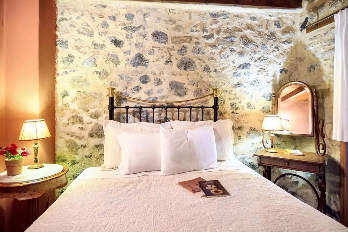 Charming house in Anatoli with sea view and fireplace - Housity