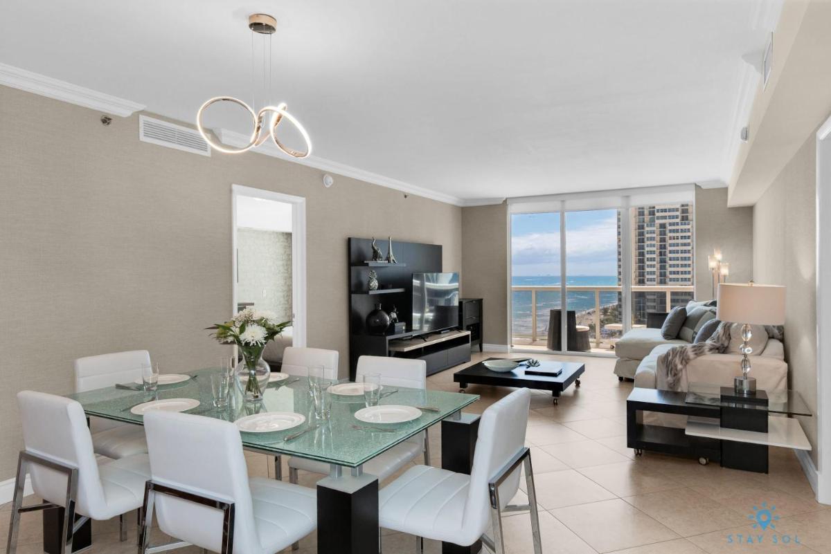 Amazing View Beachfront Resort Luxury Amenities - Housity