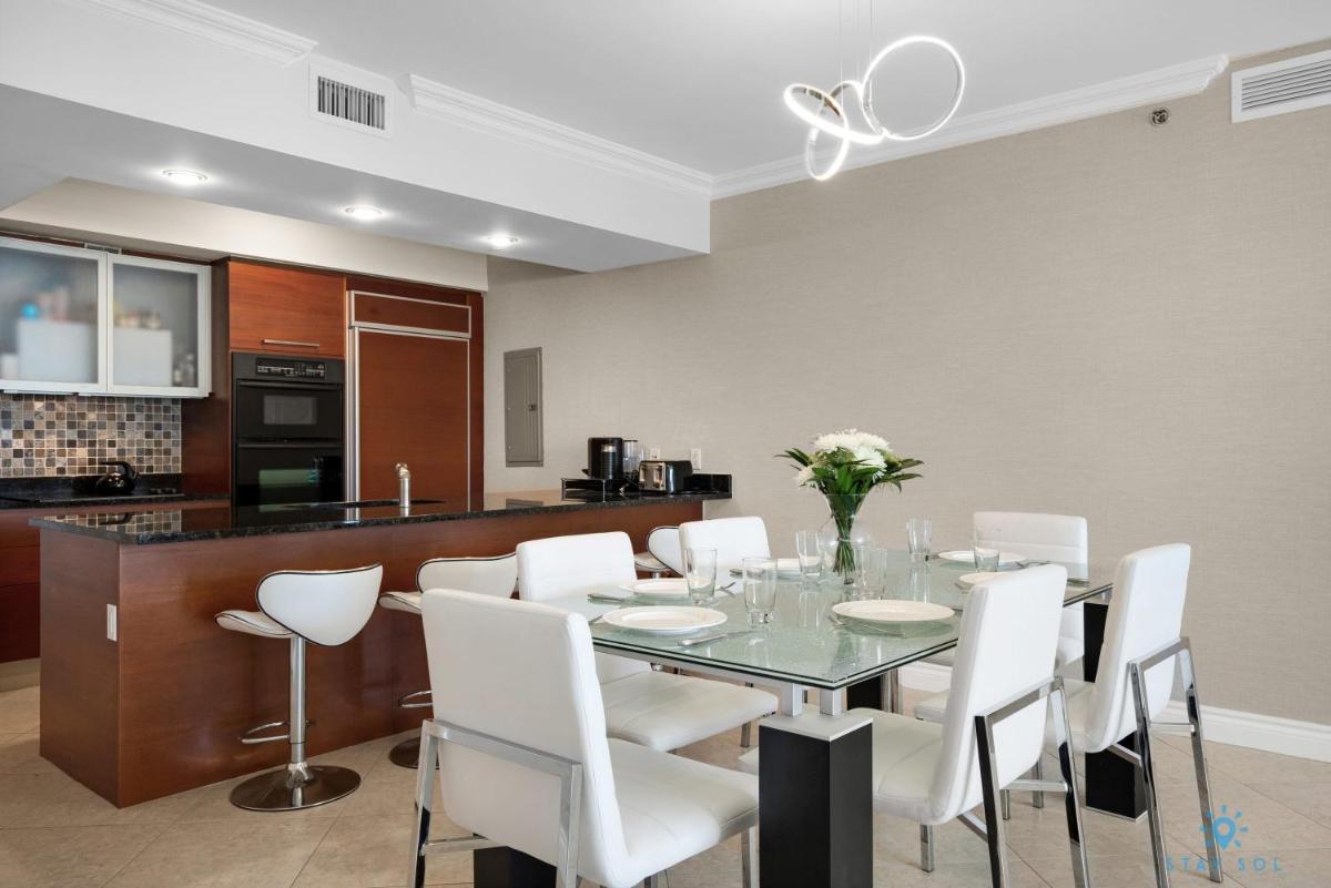 Amazing View Beachfront Resort Luxury Amenities - Housity
