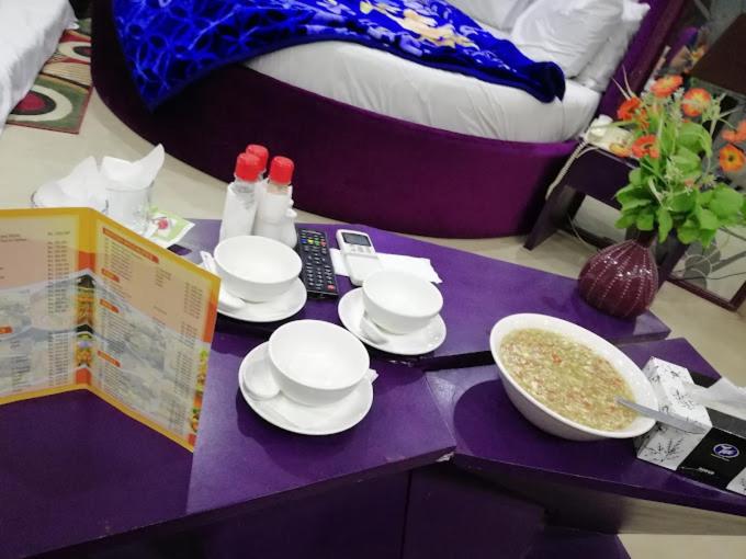 Hotel La Flora - Housity
