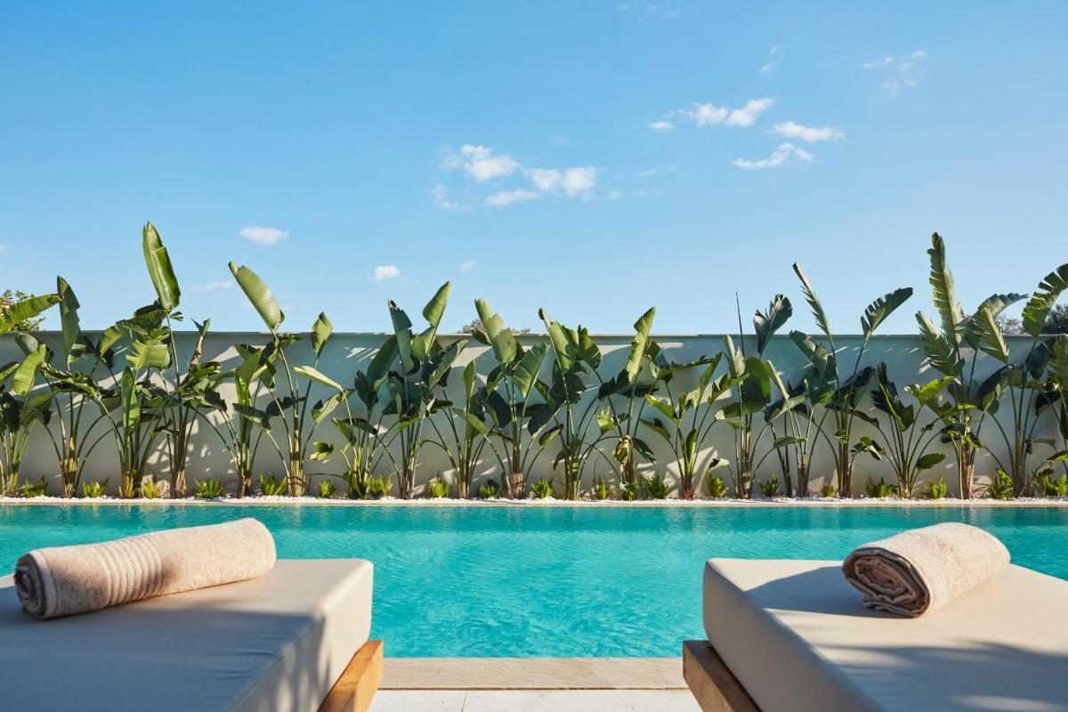 Venzi Ayayorgi-Adult Only 15 - Housity