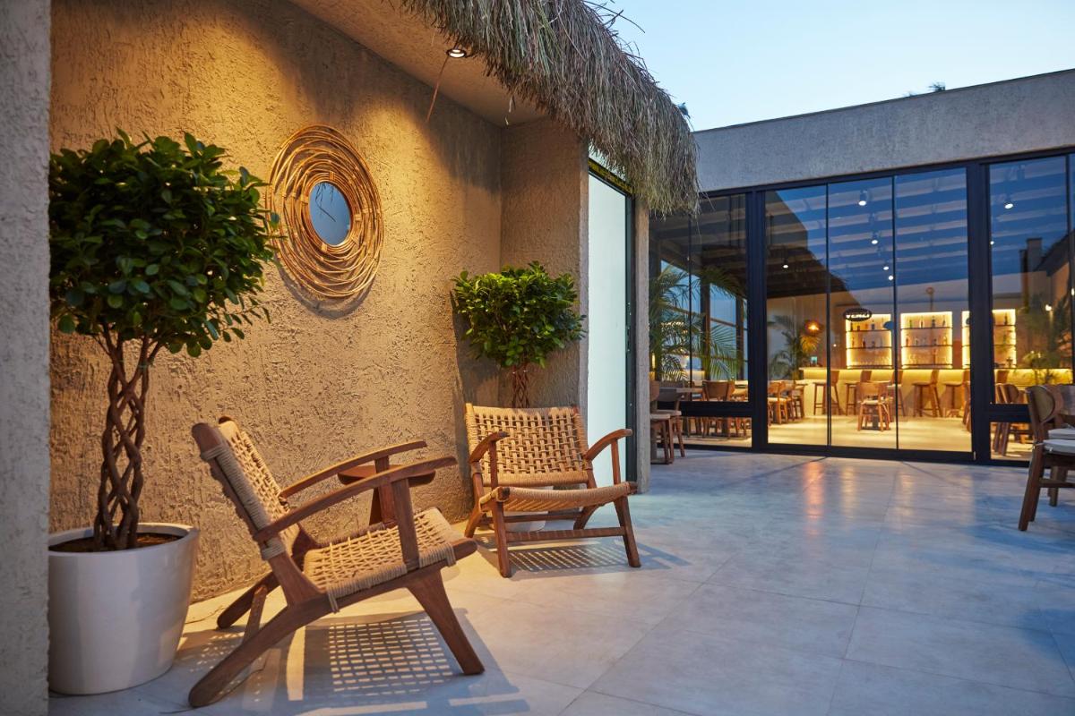 Venzi Ayayorgi-Adult Only 15 - Housity