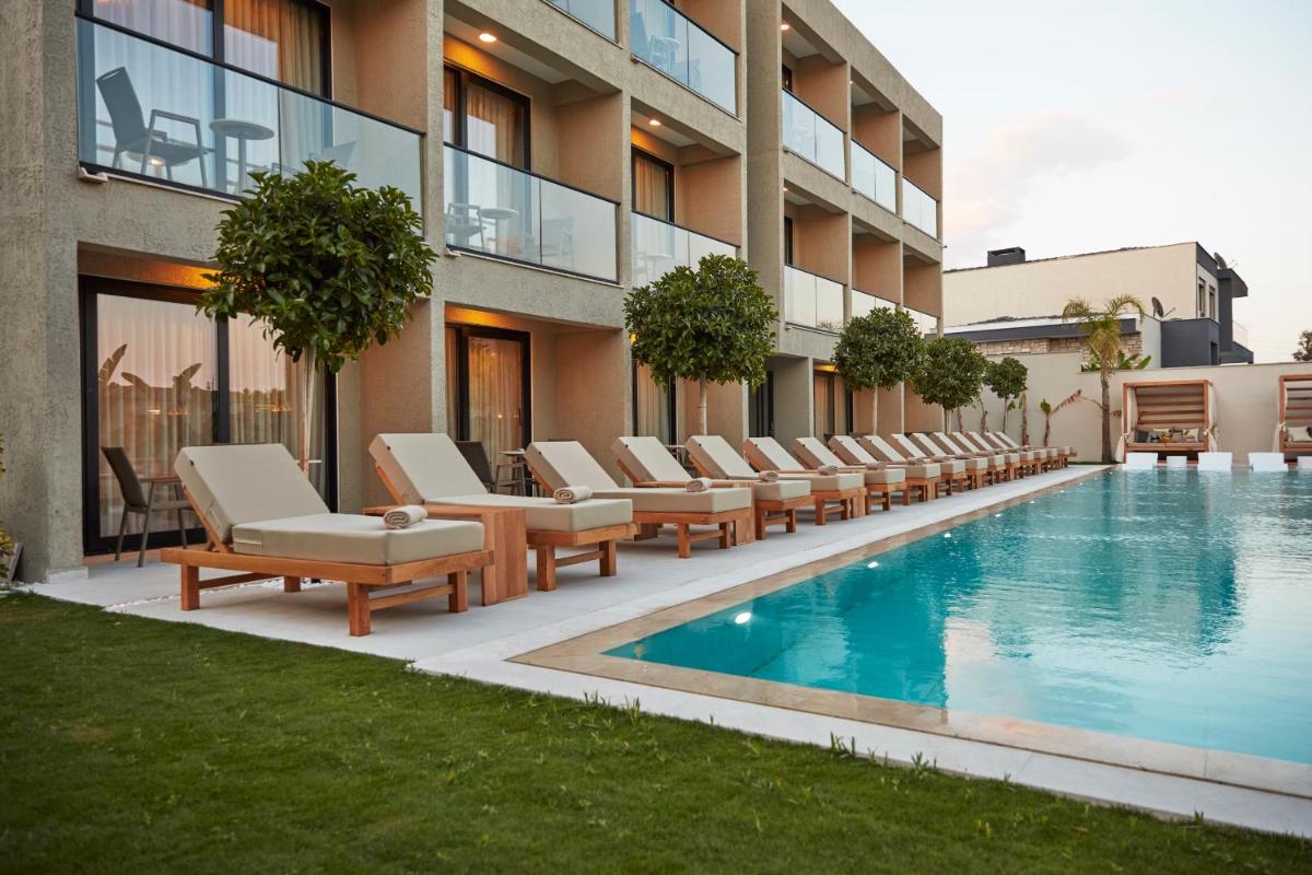 Venzi Ayayorgi-Adult Only 15 - Housity
