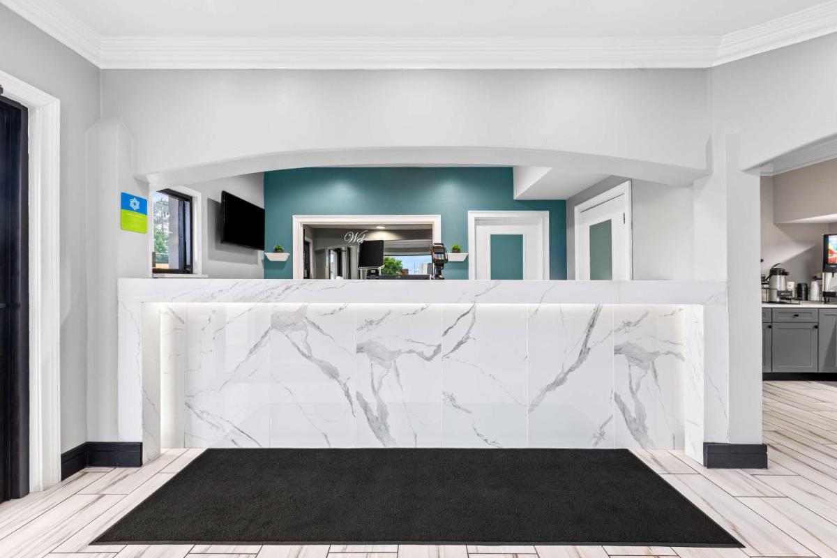 SureStay by Best Western Huntsville University Area - Housity