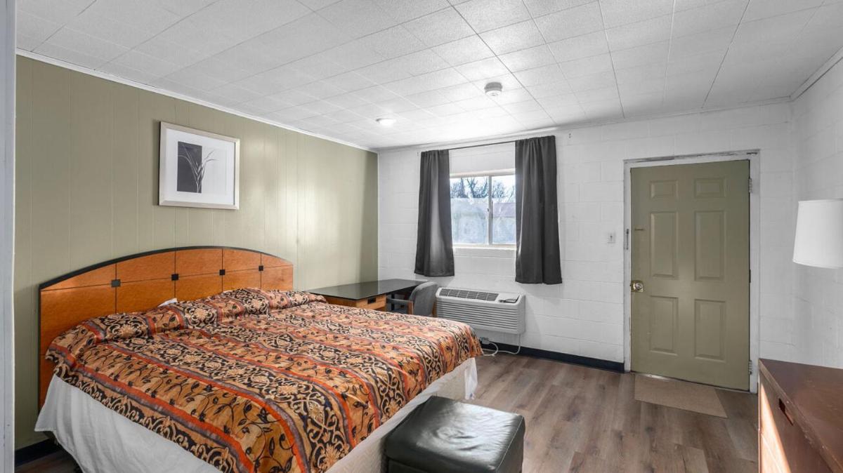 Stardust Motel Inn - East Side - Housity