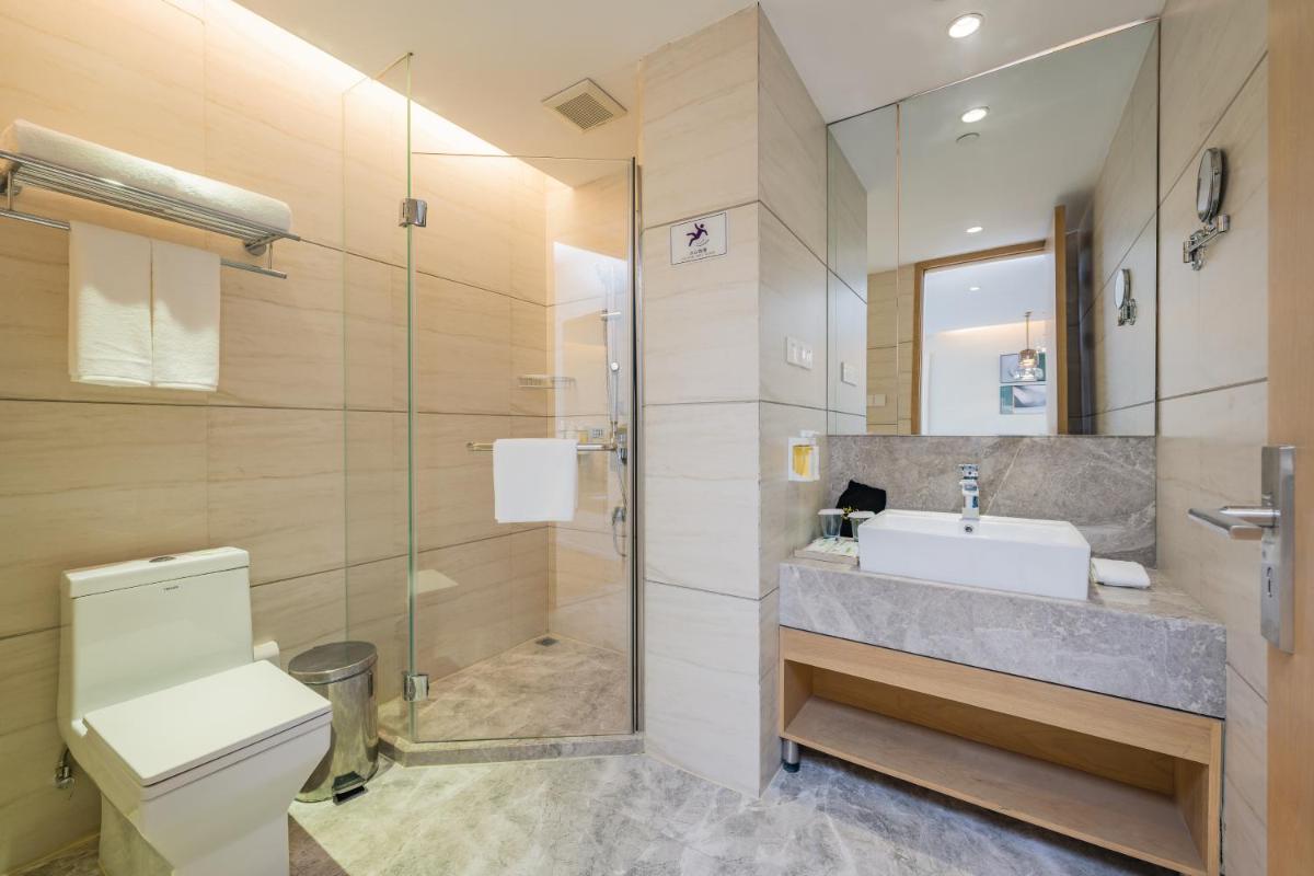 Holiday Inn & Suites Suzhou Yangcheng Lake, an IHG Hotel - Housity
