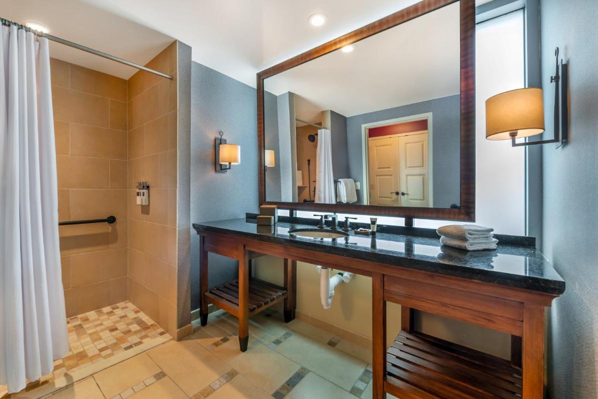 Omni Fort Worth Hotel - Housity