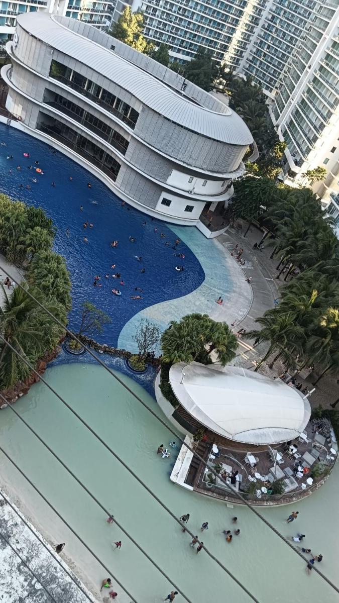 Suitetrails - Jn staycation urban azure
