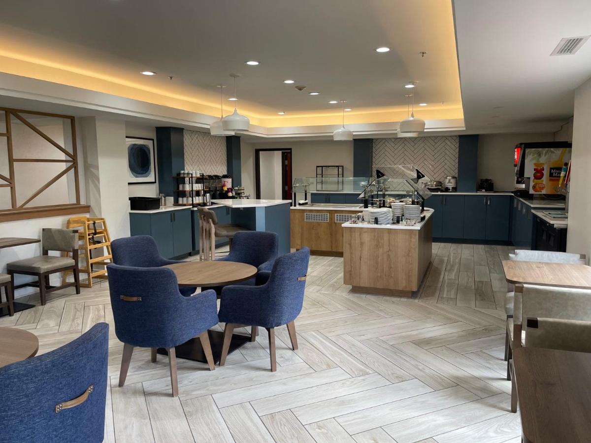 Staybridge Suites West Des Moines by IHG - Housity