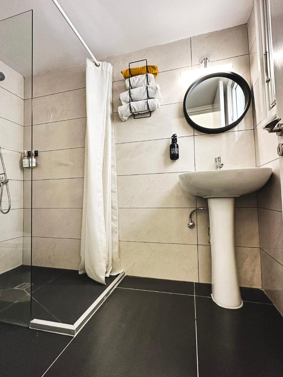 Home Away One Bedroom Apartment in Nicosia - Hizvo