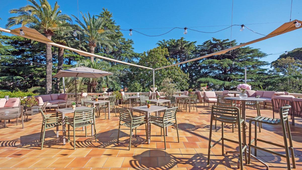 Restaurant ou autre lieu de restauration dans l'établissement Résidence les Tourelles