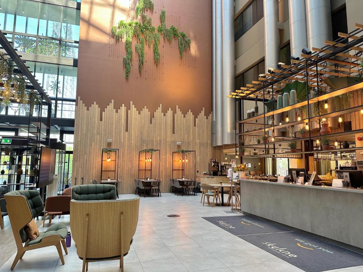 Skyline Airport Hotel - Housity