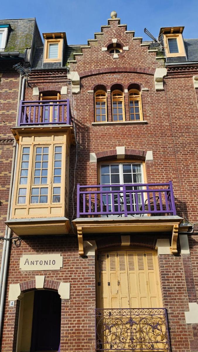 Villa Antonio - vue mer - balcon - Bow-window - 1 chambre - Housity