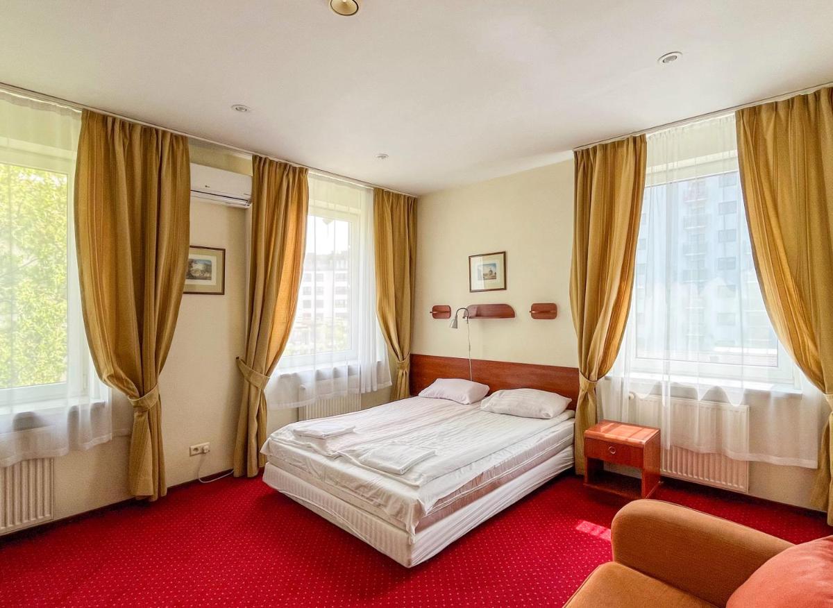 Fry House Hostel - 15min to Dworzec Zachodni, 5min to Klub Progresja - Housity