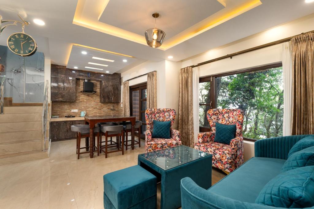 The Pine Retreat - Mall Road Dalhousie - Housity