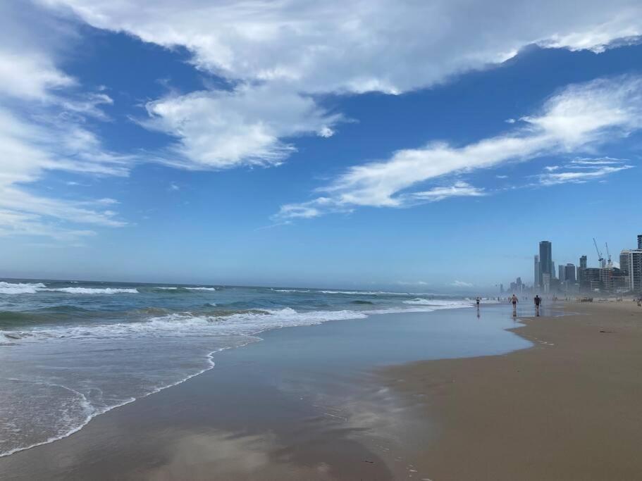Family Ocean View Studio on L19 - Housity