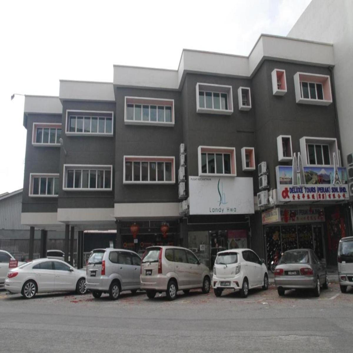 JQ Osborne Apartment - Hizvo