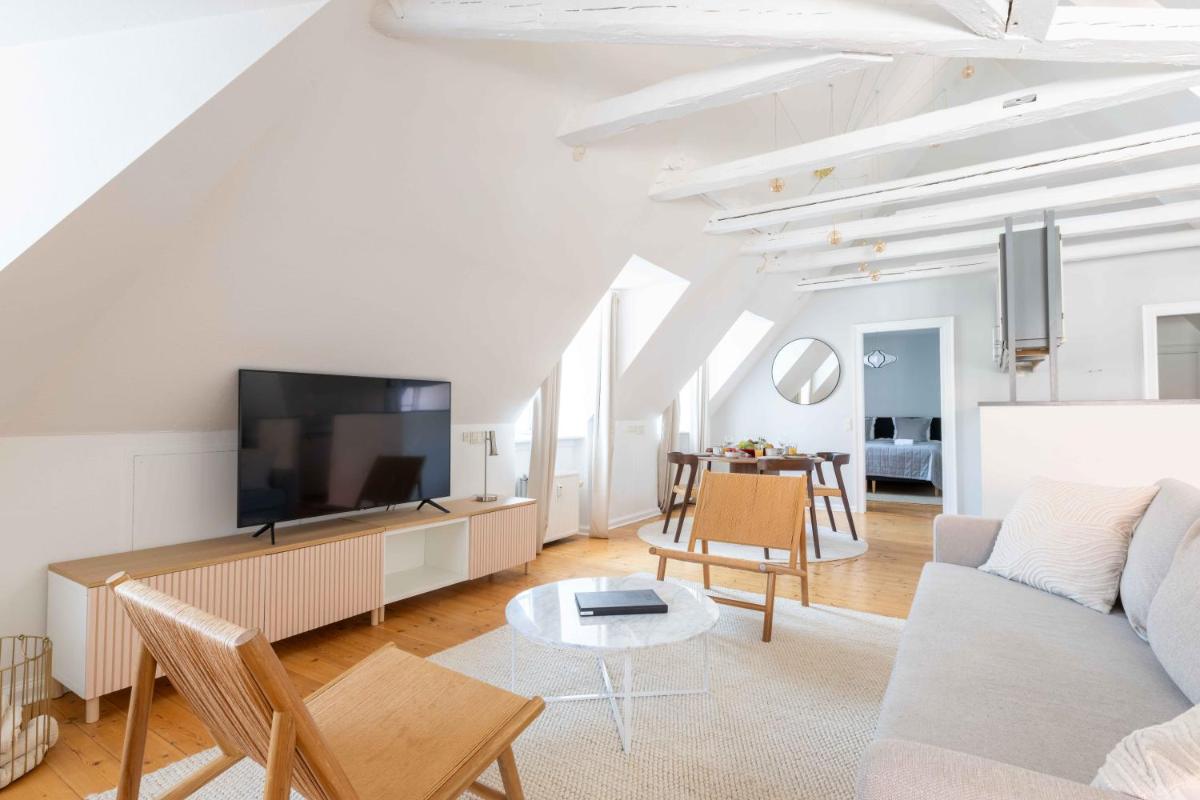 Unique Apartment w Exposed Beams Next to Tivoli - Housity