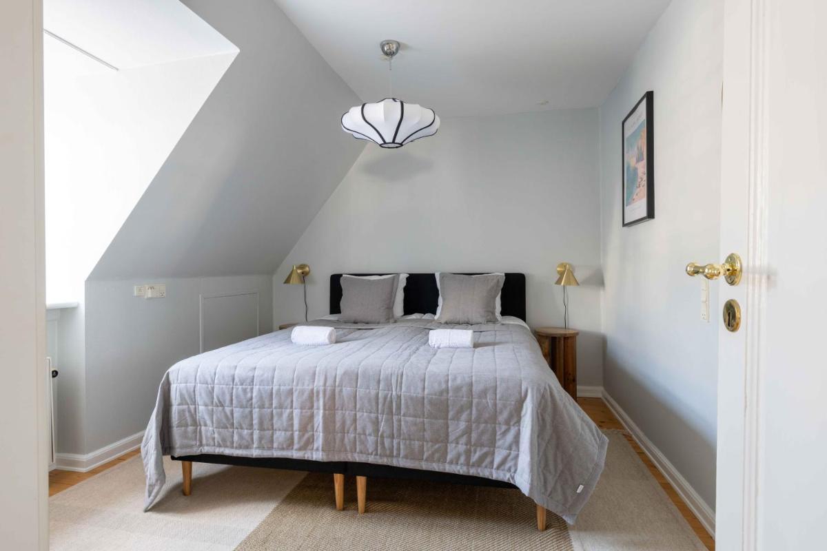Unique Apartment w Exposed Beams Next to Tivoli - Housity