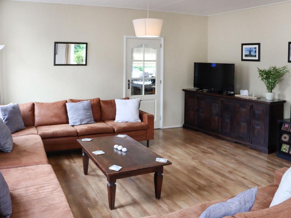Holiday Home Onder De Eiken by Interhome - Housity