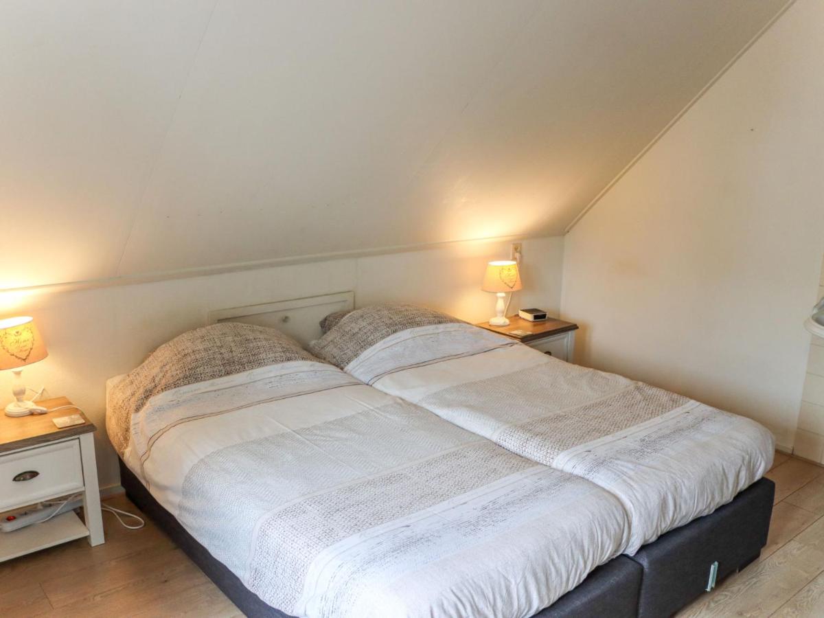 Holiday Home Onder De Eiken by Interhome - Housity