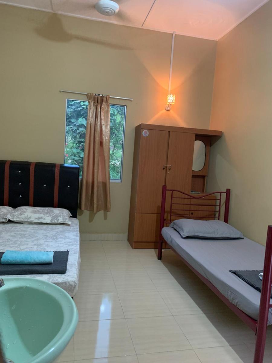 Ginger Guest Room - Housity
