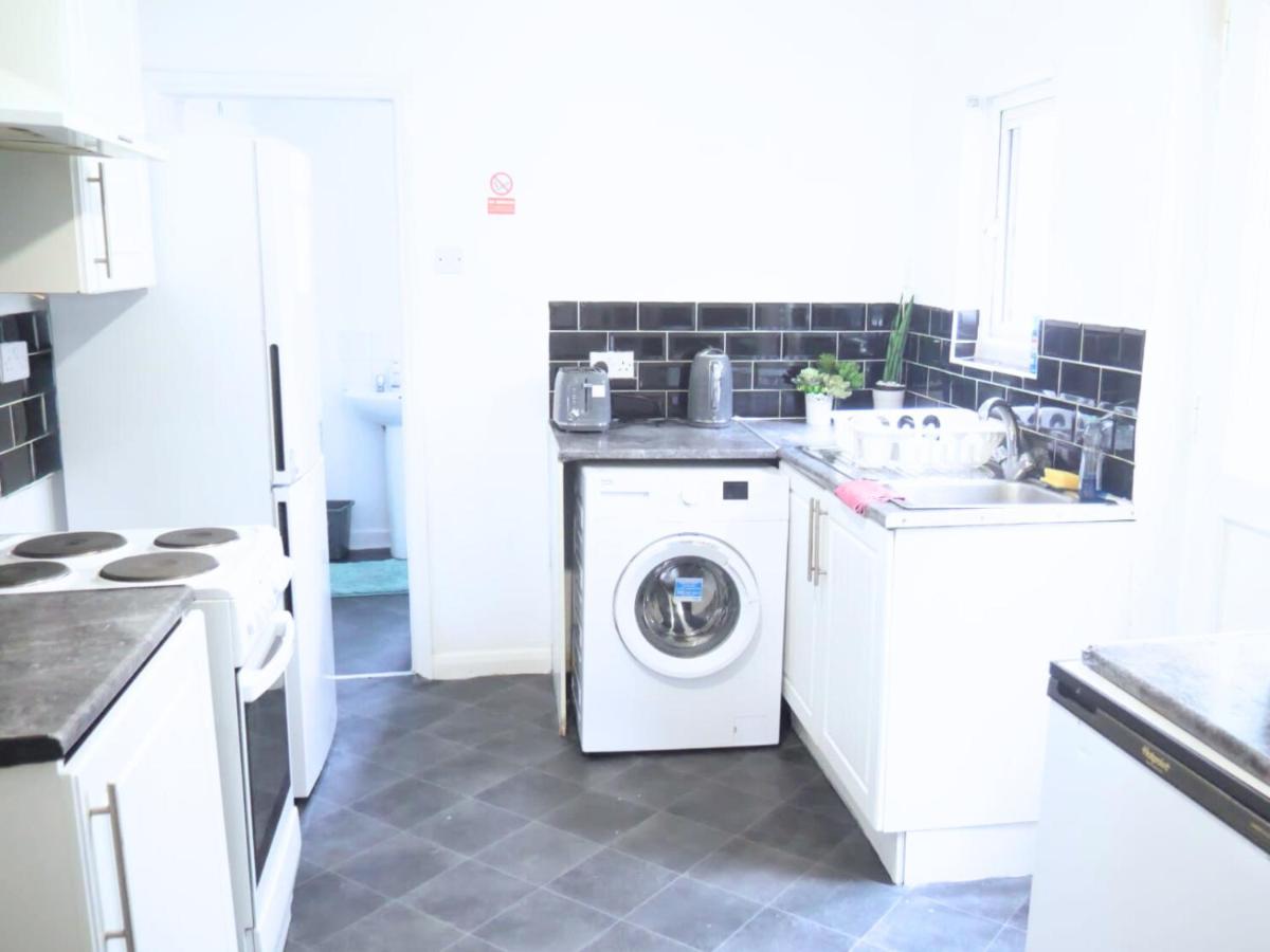 Contractors Accommodation in Gillingham - Ideal for long and short stay - Housity