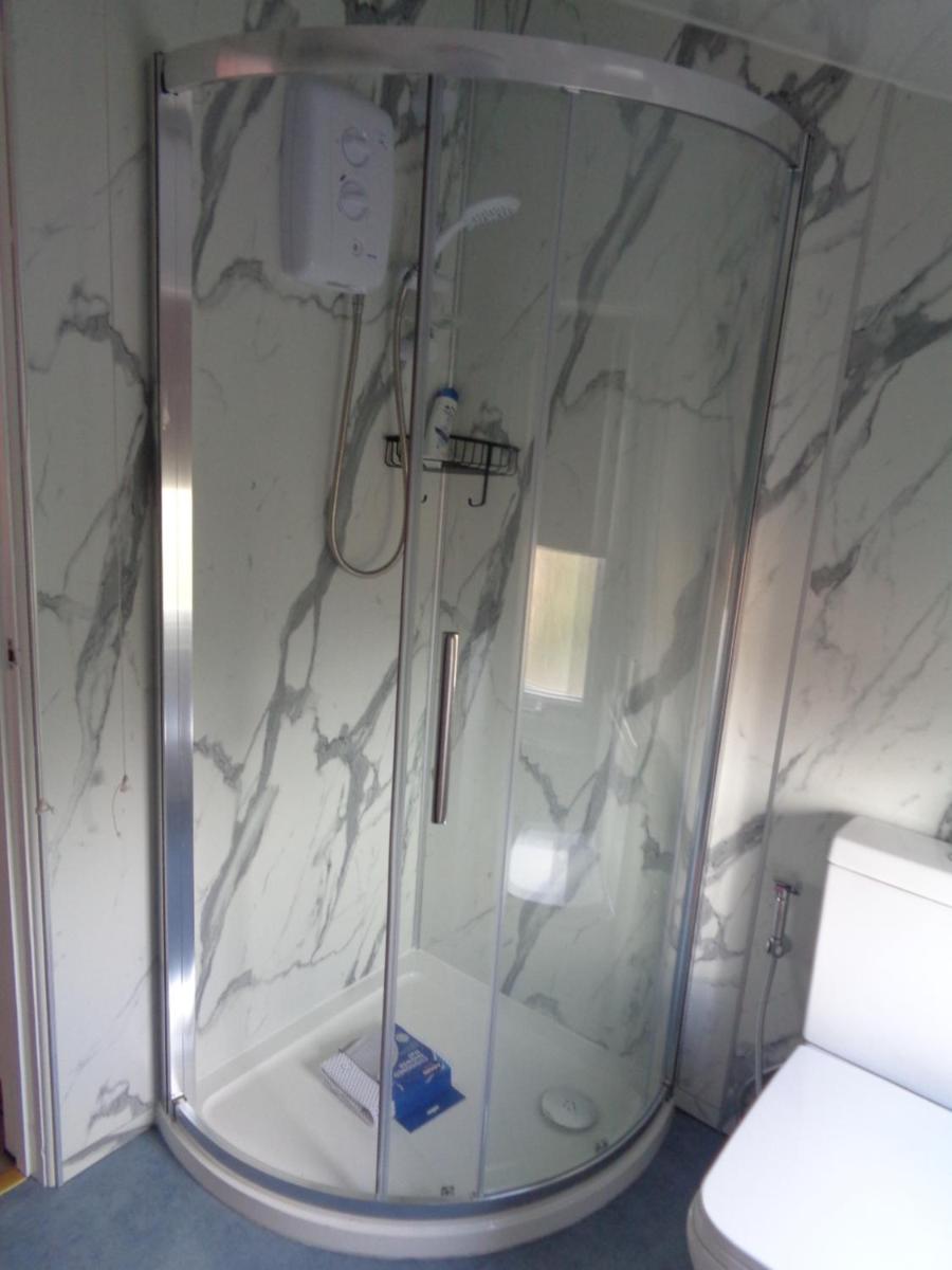 Pink Room Double en suite - Cambridgeshire - Housity