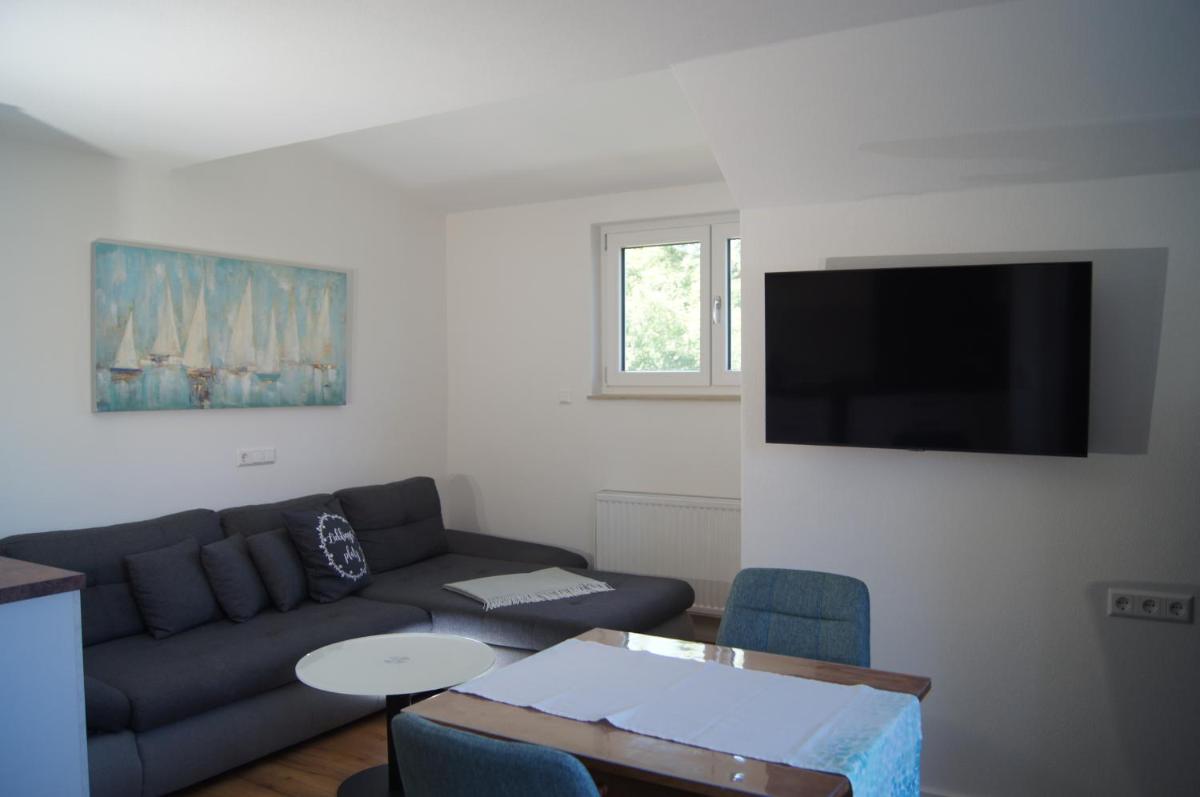 Ferienwohnung im Obstgarten - Housity