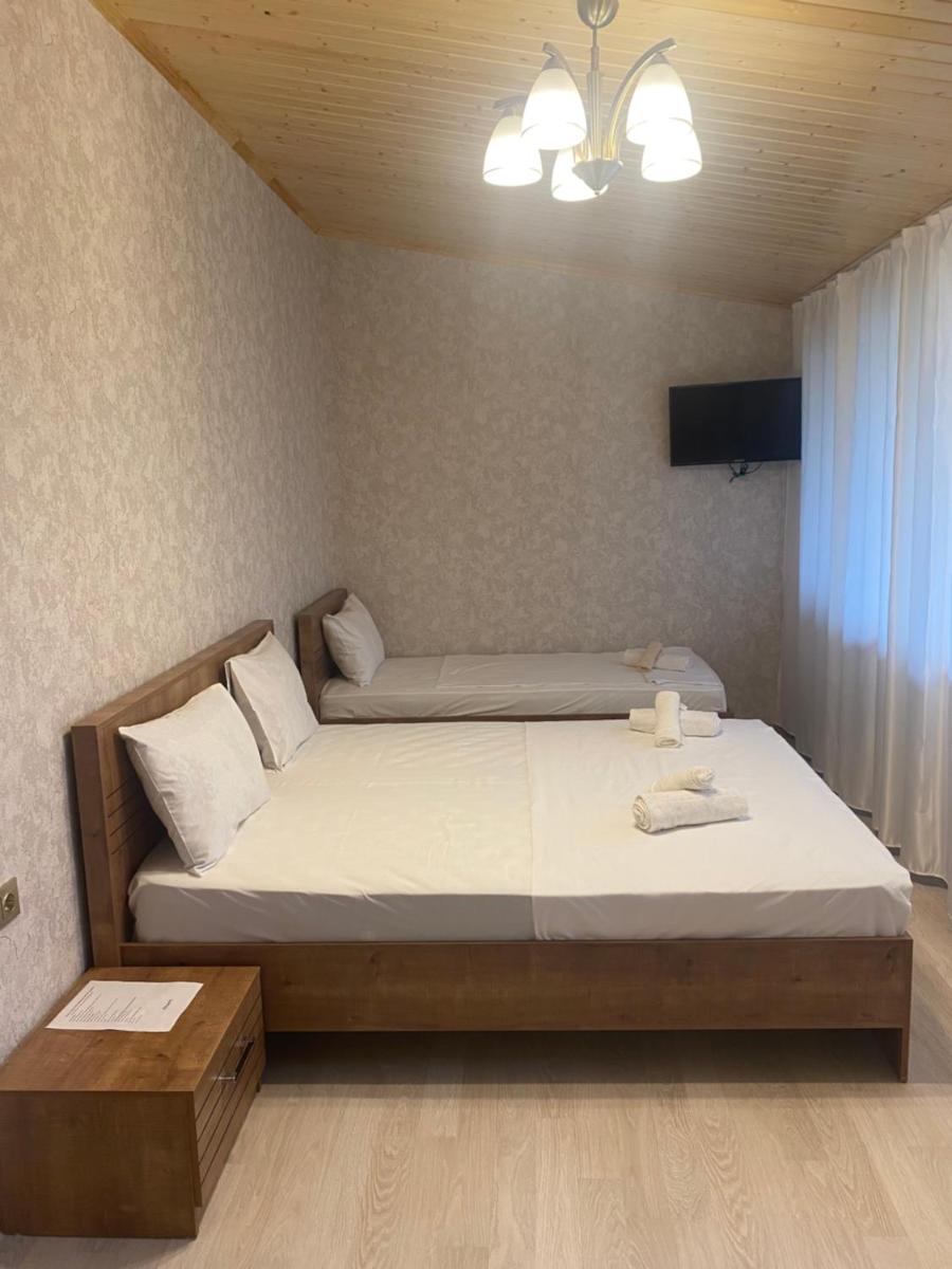 Khazri Qonaq evi / Guest House - Housity