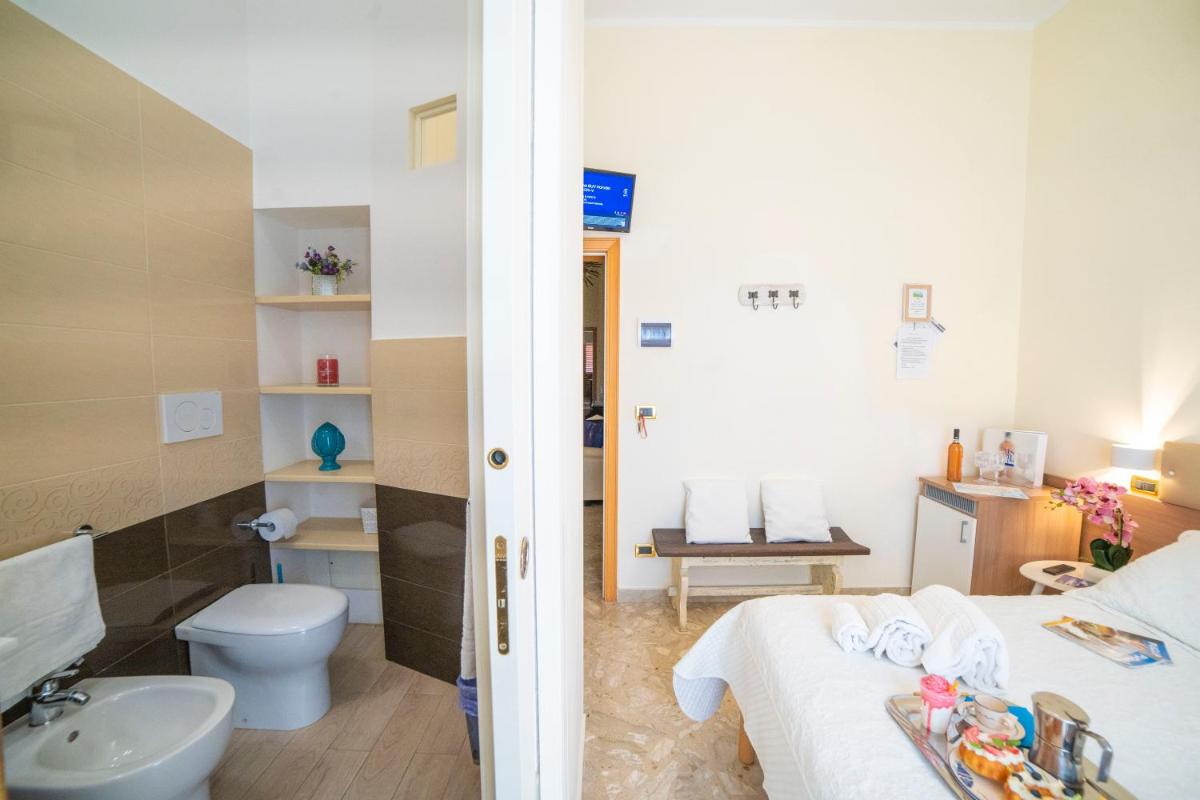 B&B A Due Passi - Housity
