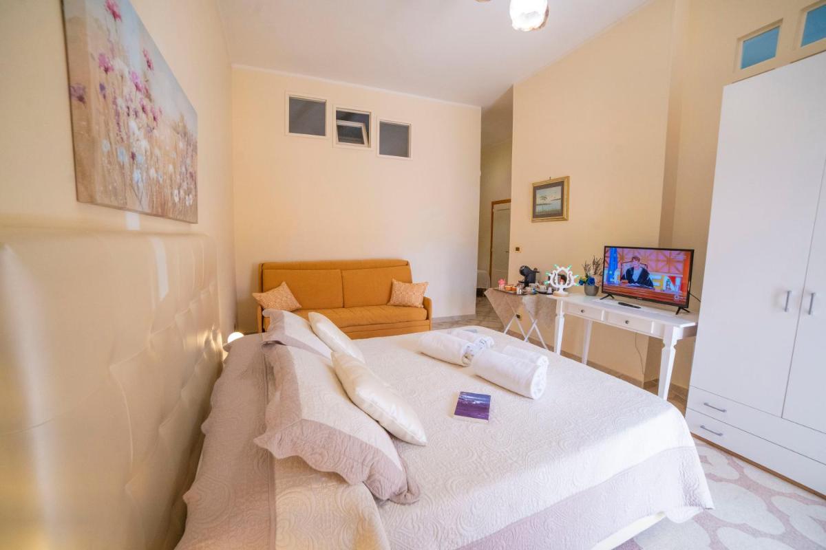 B&B A Due Passi - Housity