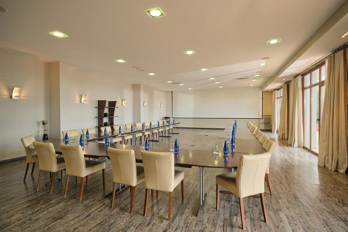 Zona de estar de Hotel Spa Villa Nazules