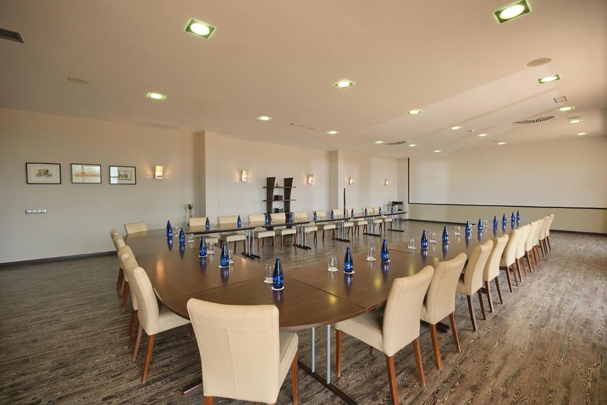Zona business o sala de conferencias en Hotel Spa Villa Nazules