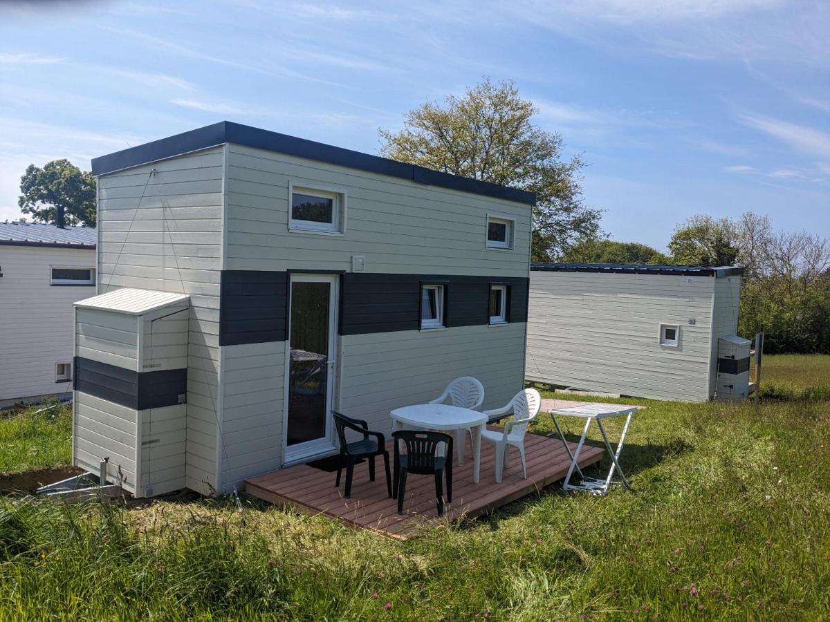 Tiny House proche de la plage sans draps ni serviettes - Housity