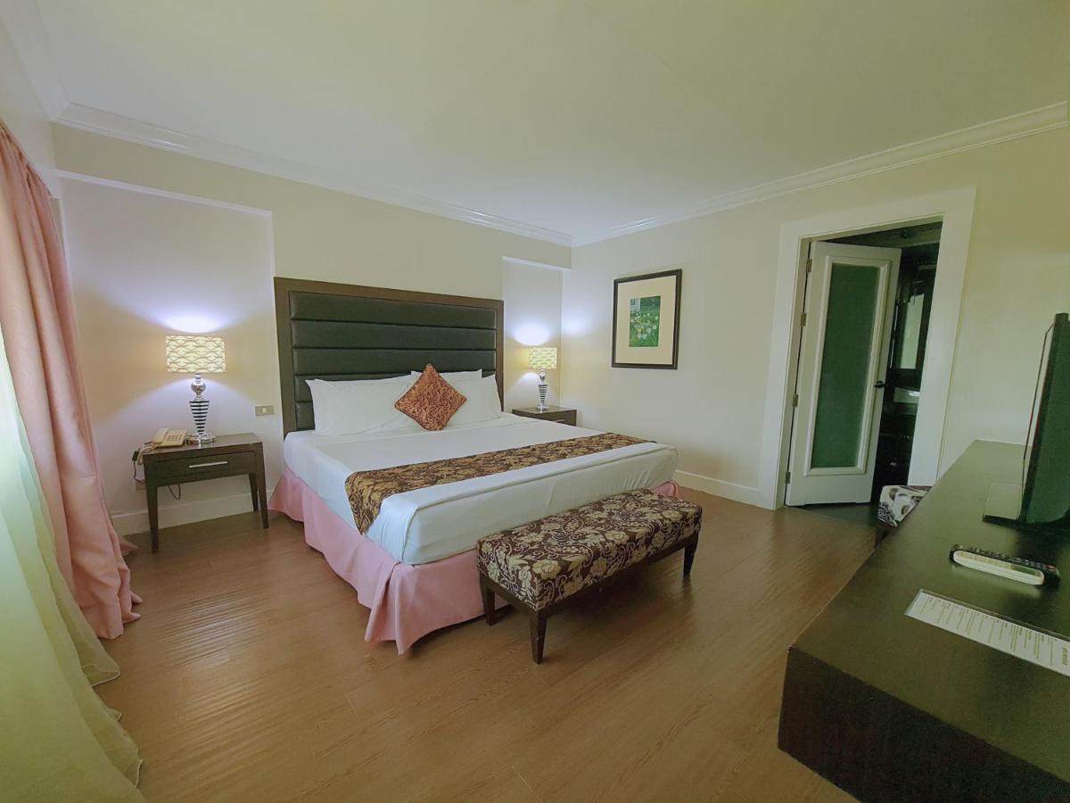 Fiesta Garden Hotel by SMS Hospitality - Housity