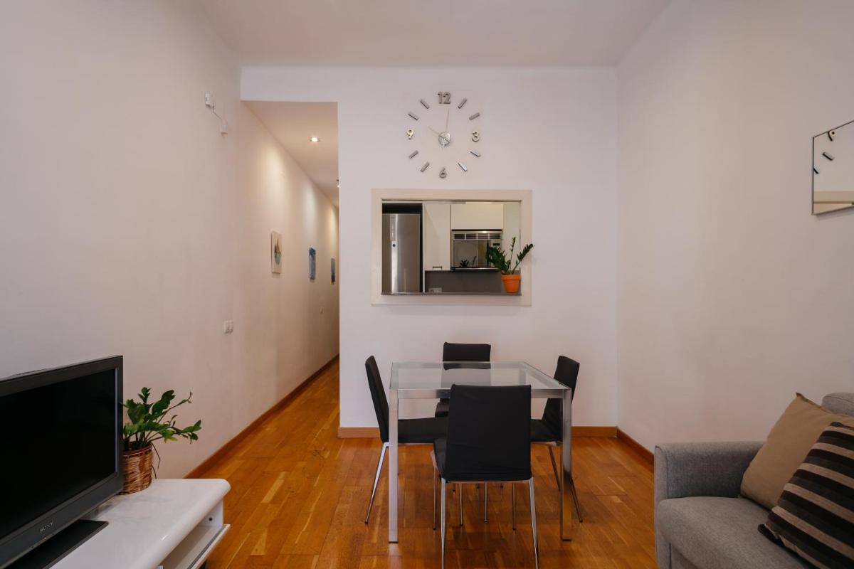 Cute Apartment - Housity