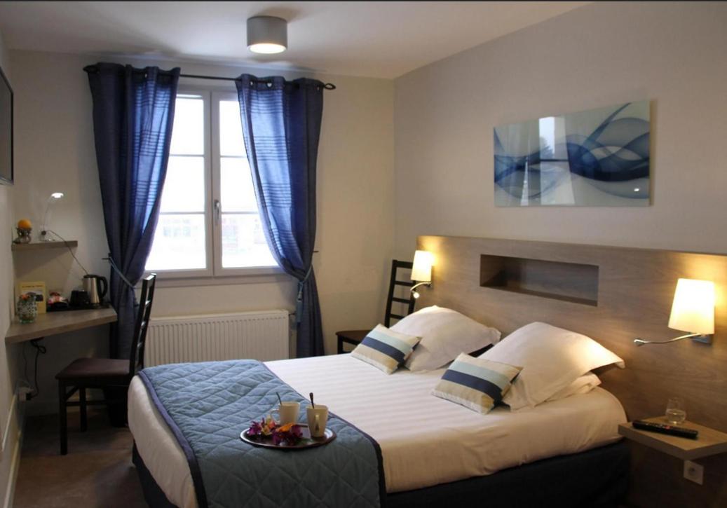 Logis Hotel Restaurant La Croisée des Chemins - Housity