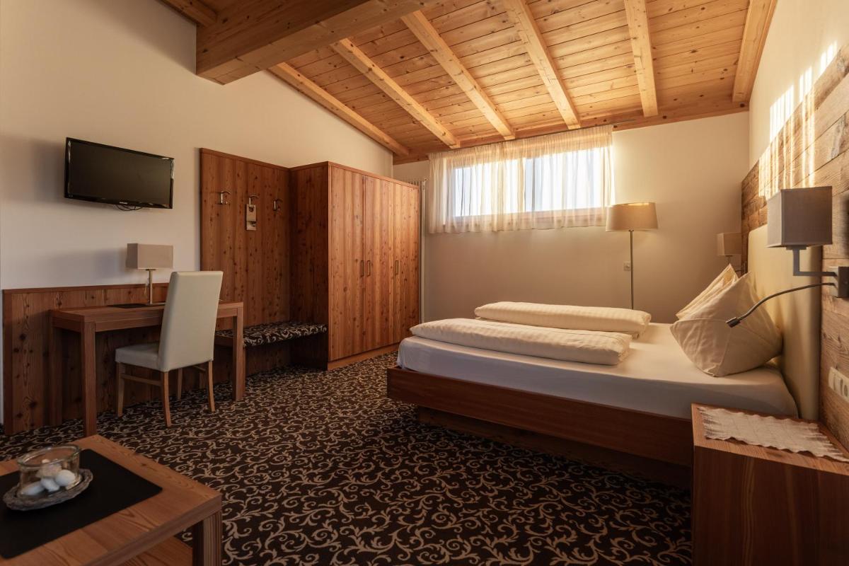 Garni Jasmin - Housity