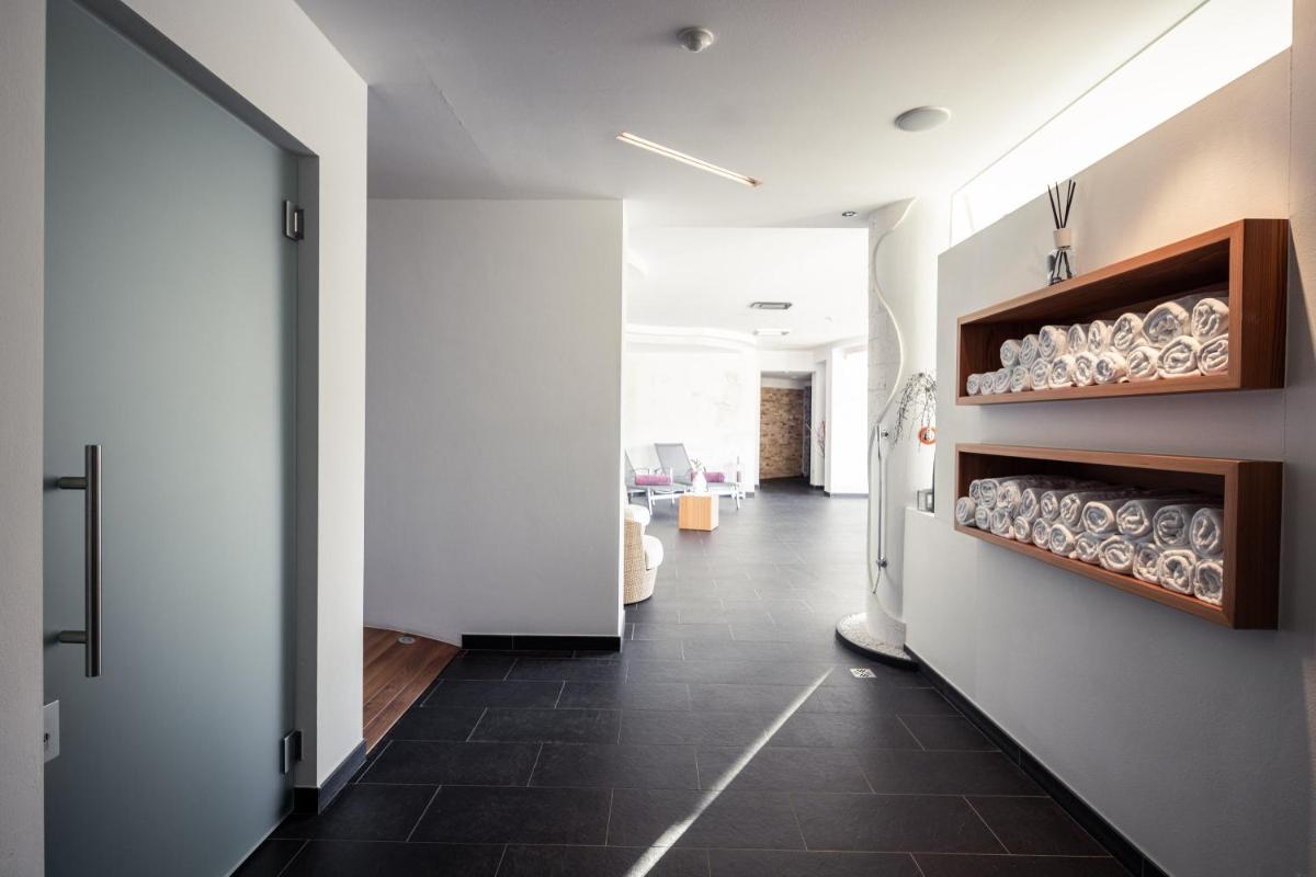 Garni Jasmin - Housity