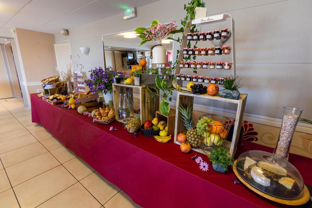 Nourriture dans l'hôtel ou à proximité