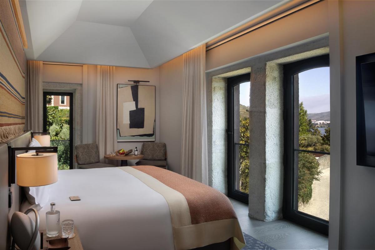 Uma televisão e/ou sistema de entretenimento em Six Senses Douro Valley