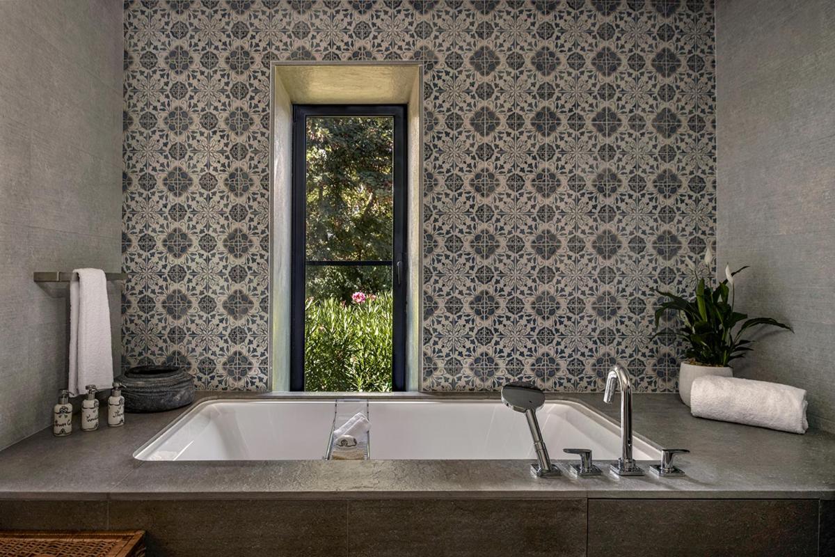 Uma casa de banho em Six Senses Douro Valley