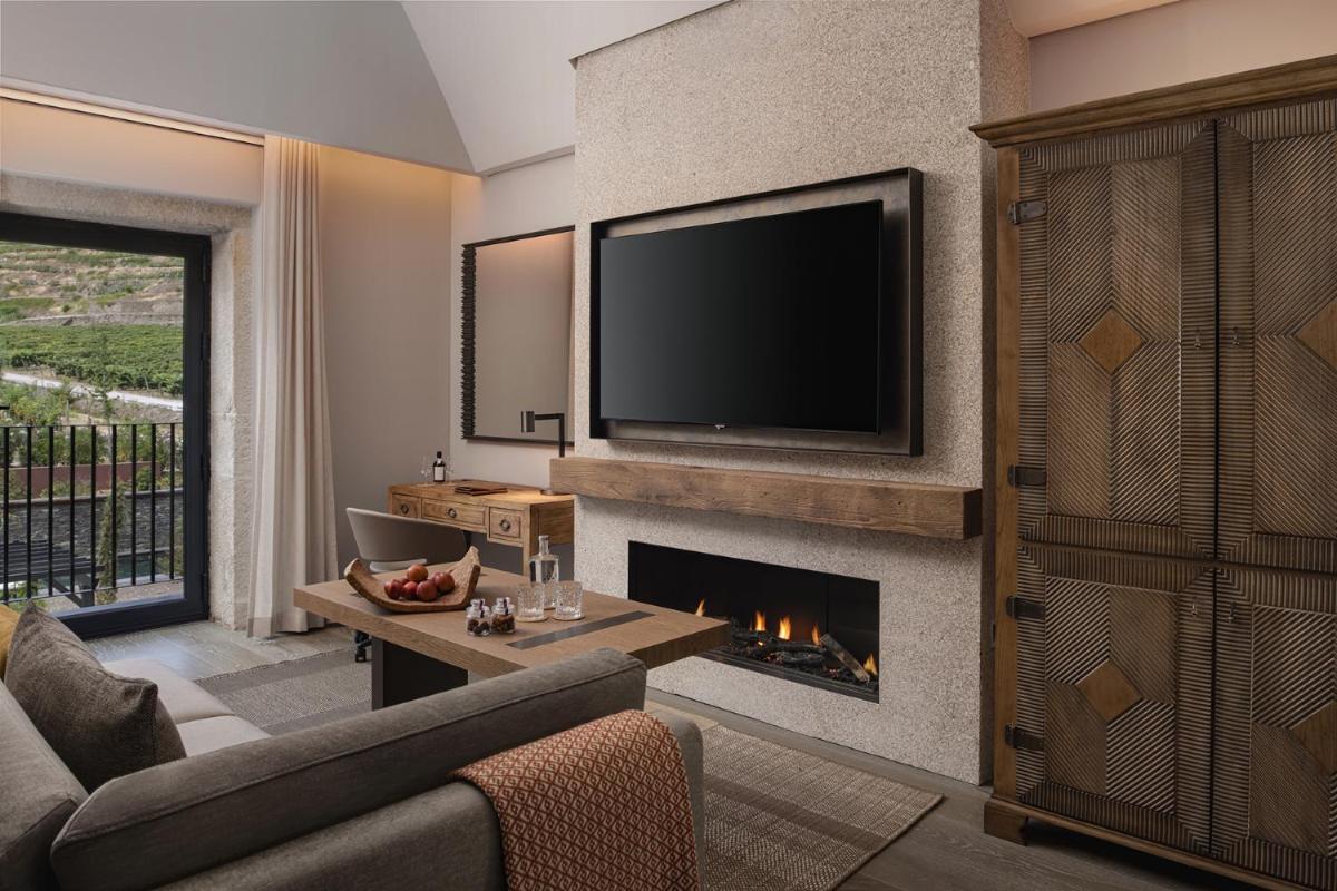 Uma televisão e/ou sistema de entretenimento em Six Senses Douro Valley