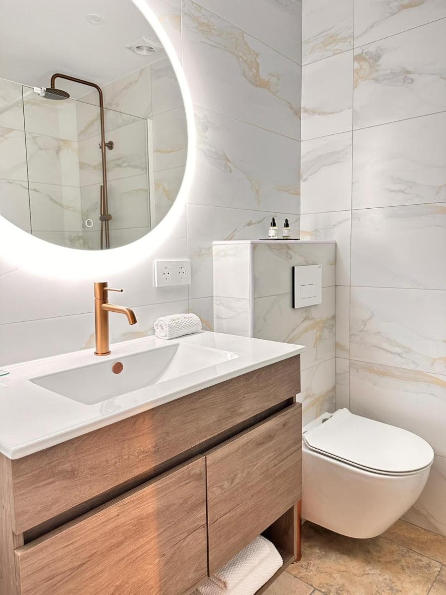 Un baño de Boutique Hotel Comtal Empuries