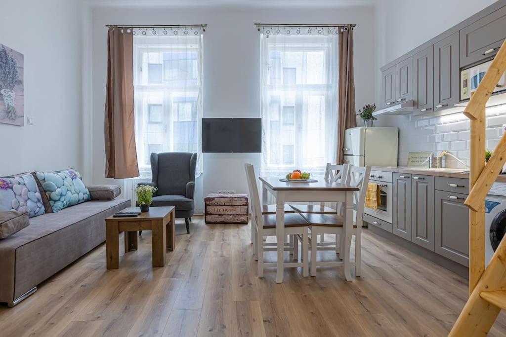 BEATA - nice studio apartment with great location - Housity
