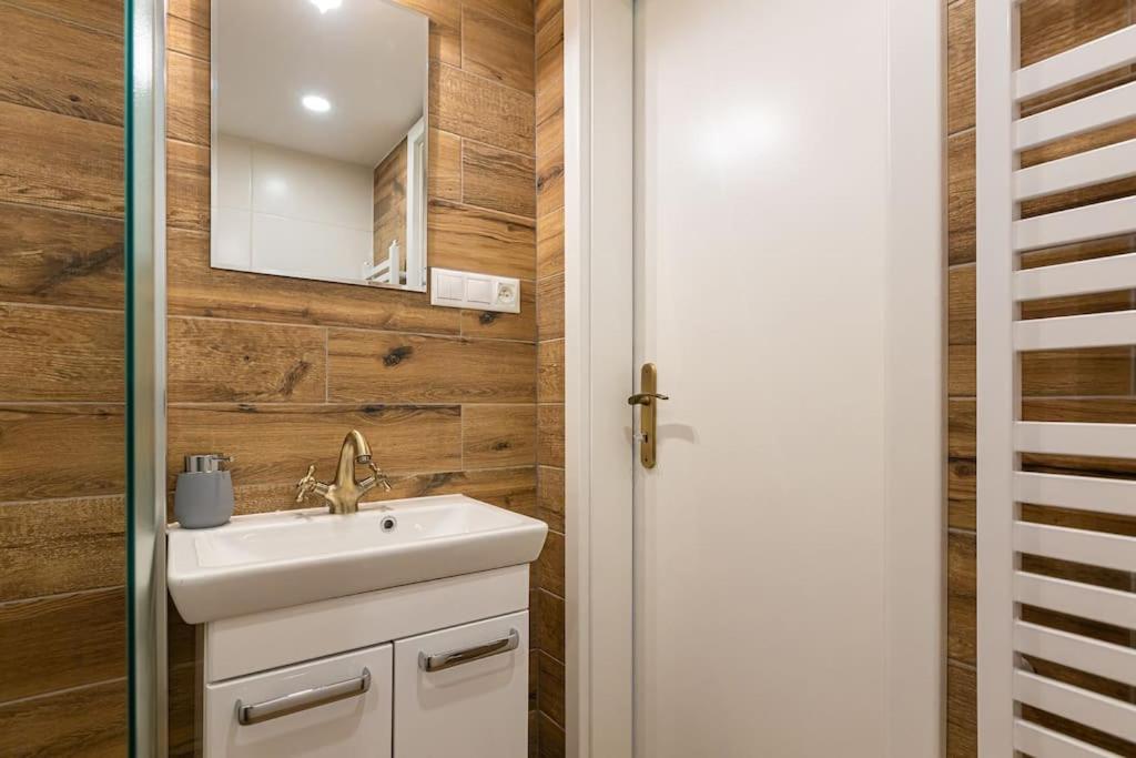 BEATA - nice studio apartment with great location - Housity