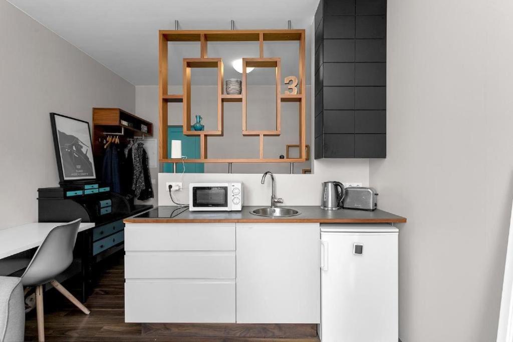 Reykjavik Downtown Chic Studio - Housity