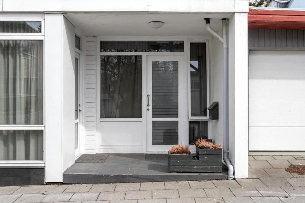 Reykjavik Downtown Chic Studio - Housity